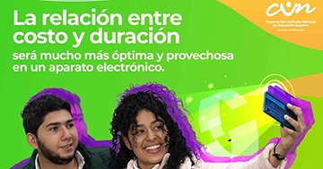 estudiantes utilizando el uso de las tecnologías